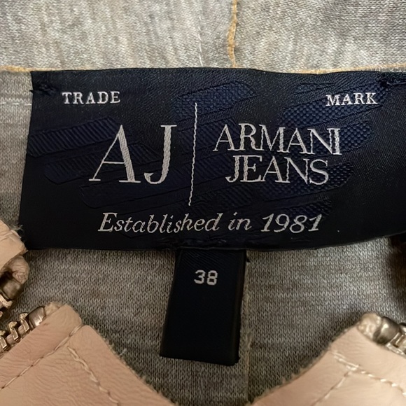 Armani Jeans Vest - Picture 5 of 8